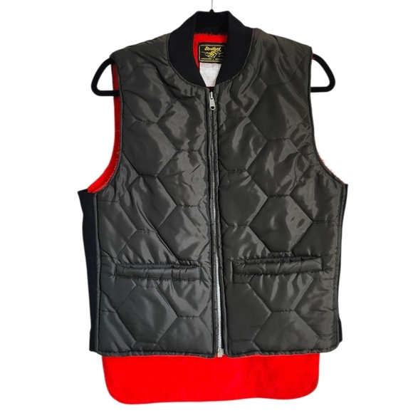 Vintage Quilted Vest With Red Fuzzy Lining - Picture 1 of 6